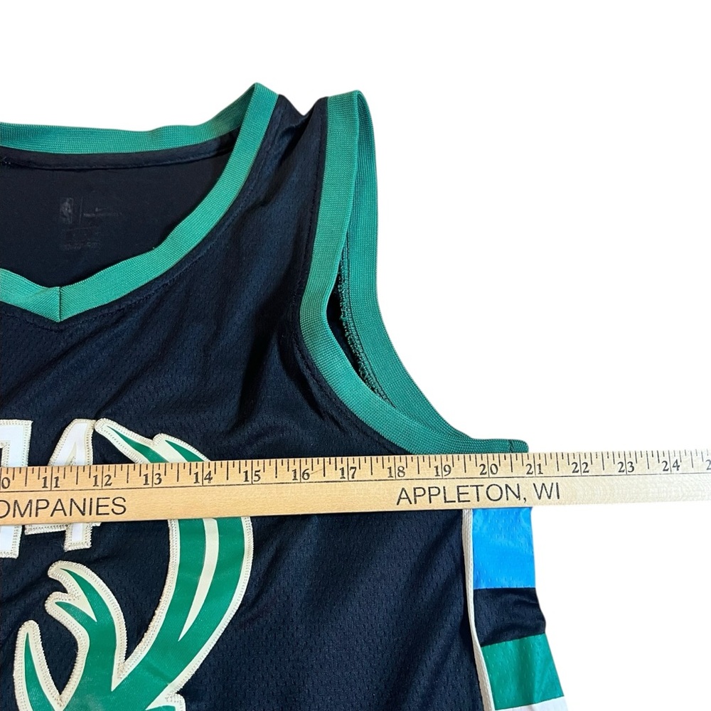Milwaukee Bucks Giannis Antetokounmpo #34 Nike Swingman Jersey‎ – Men’s 48 - Picture 3 of 7